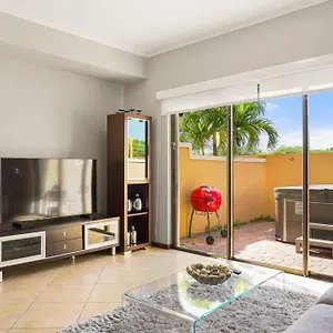 Incredible House In Gold Coast With Private Jacuzzi New Remodeling Holiday home