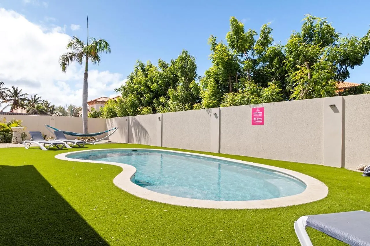 Opal 118 Villa Palm Beach Holiday home